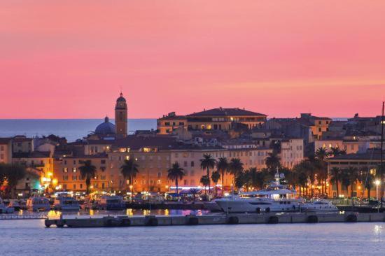 Appartement De Charme Centre Ville Historique Ajaccio Аяччо Экстерьер фото